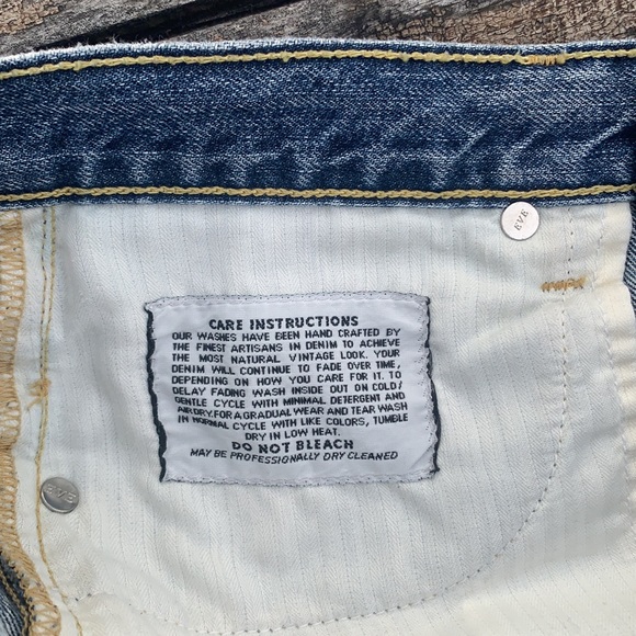 EVE DENIM Silver Bullet Embossed Distressed - Picture 13 of 16